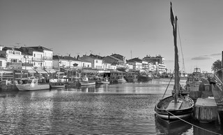 Grau-du-roi    |   1  /  9    | 